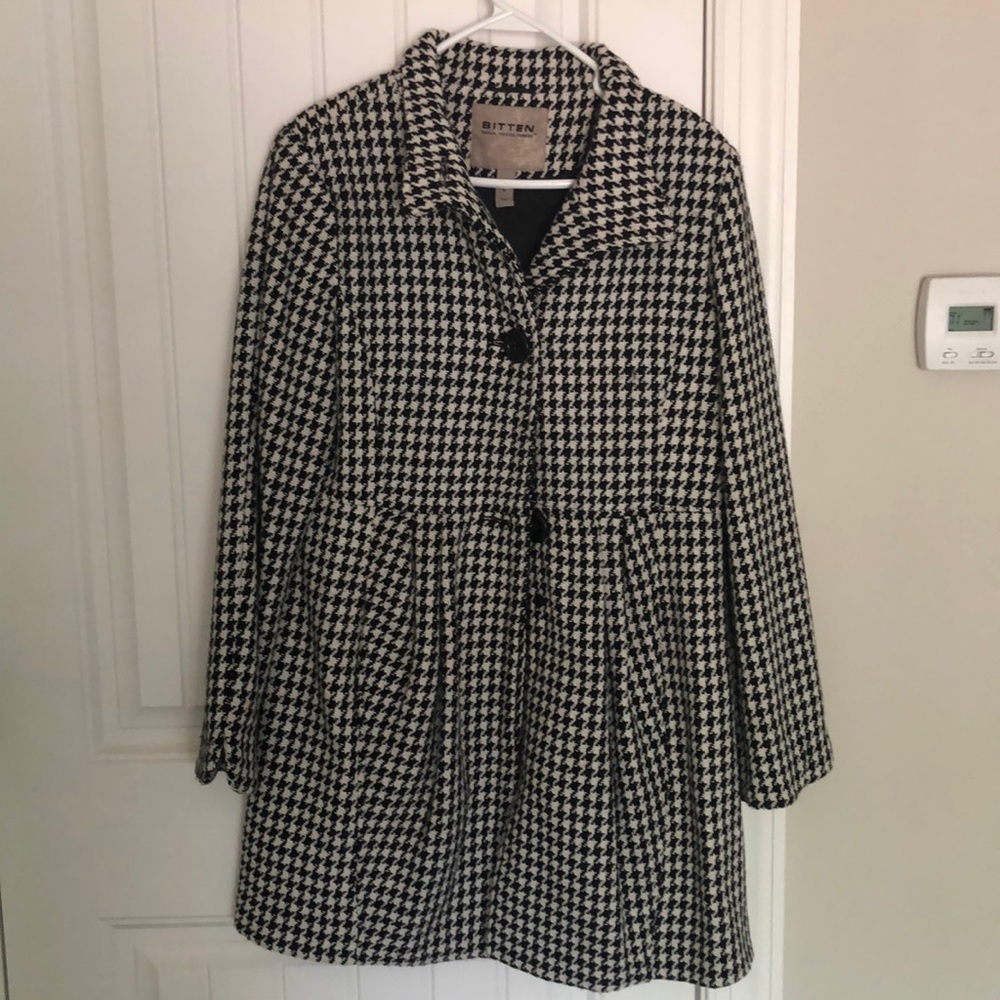 Houndstooth winter coat
